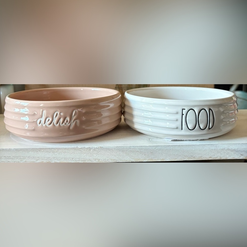 Set of Pink and White Pet Bowls